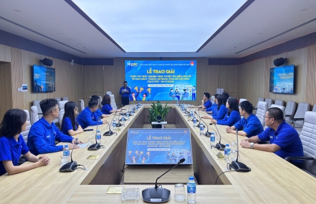 ĐOÀN CƠ SỞ CÔNG TY TRAO GIẢI CUỘC THI TRẮC NGHIỆM TRỰC TUYẾN “TÌM HIỂU LỊCH SỬ 95 NĂM NGÀY THÀNH LẬP ĐOÀN TNCS HỒ CHÍ MINH (26/3/1931-26/3/2026)” - LAN TỎA NIỀM TỰ HÀO 95 NĂM ĐOÀN TNCS HỒ CHÍ MINH